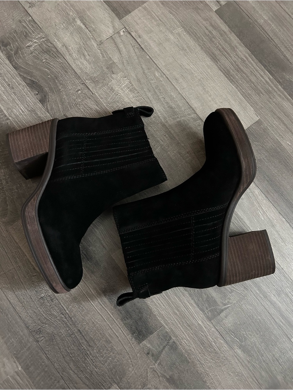 Crown Vintage Black Allie Chelsea Bootie 8M